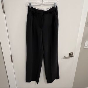 Aritzia Effortless Pant